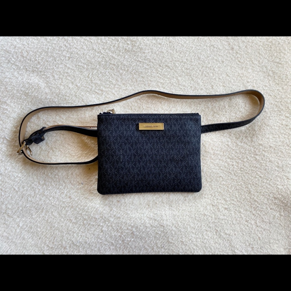 Michael Kors Hip Bag